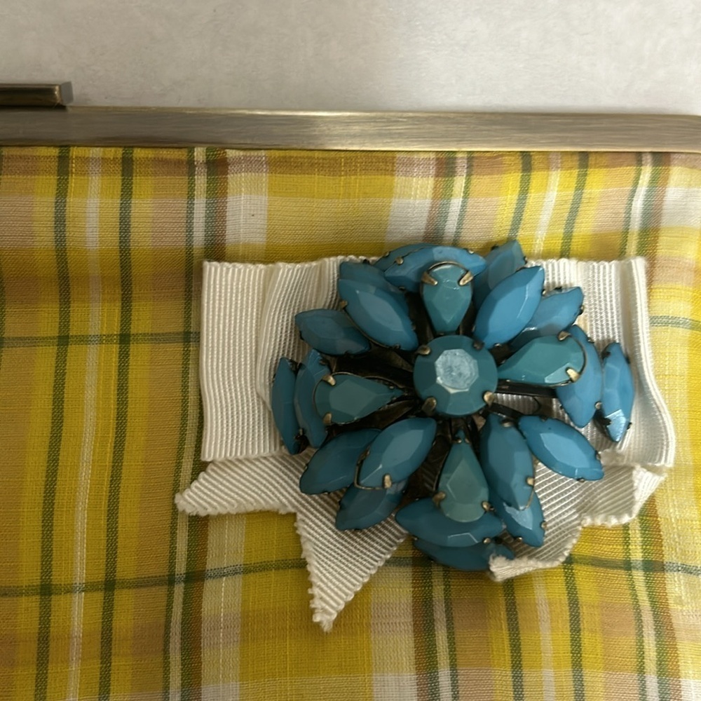 Rare Jay Crew yellow and green clutch pocket book with beautiful flower. - Picture 2 of 5